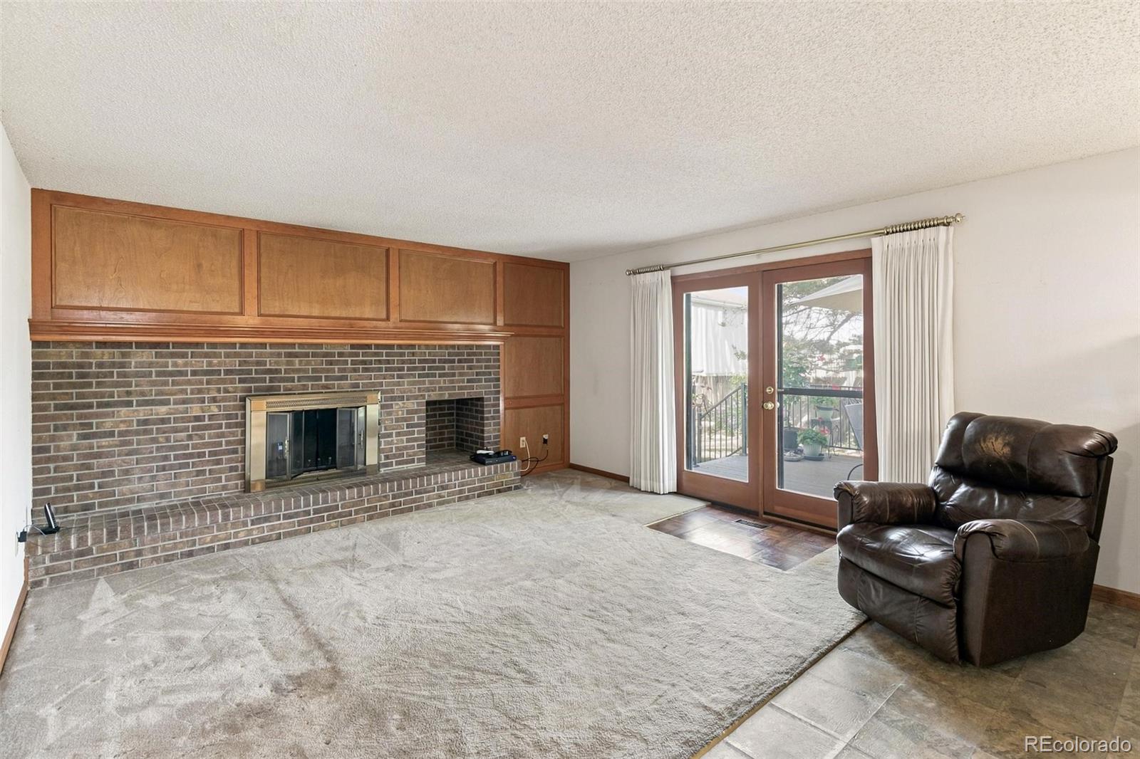 7471 Rattlesnake Drive
