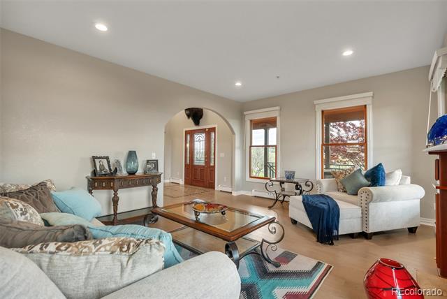 1091 Colt Circle