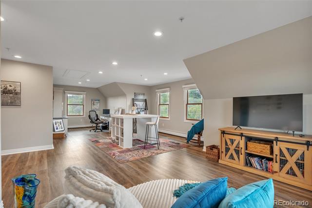 1091 Colt Circle