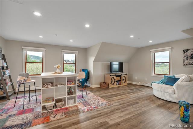 1091 Colt Circle