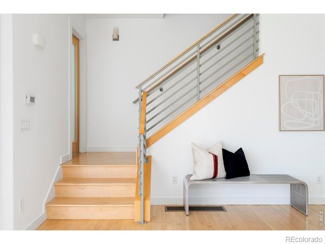 5247 5th Street