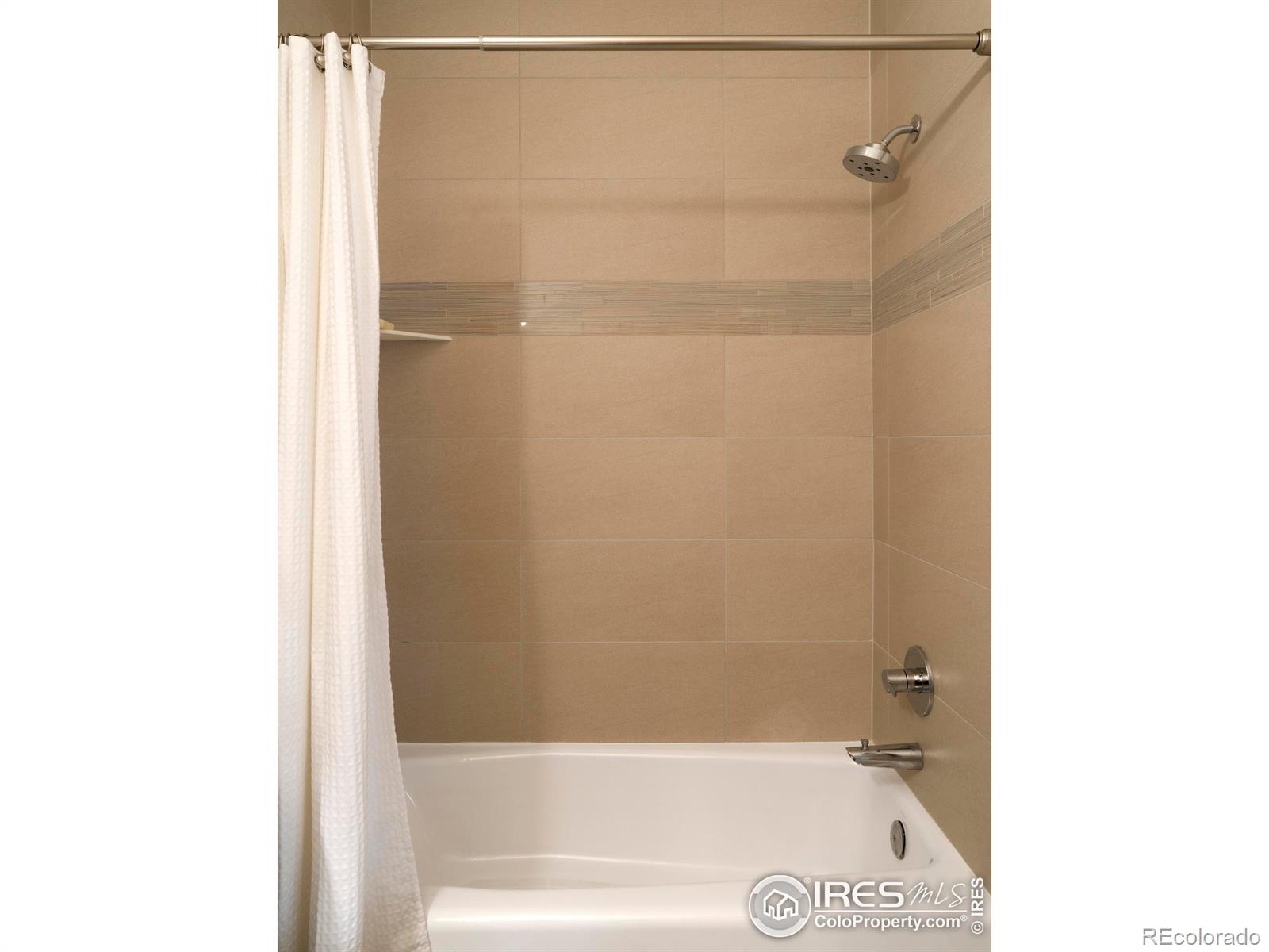 5318 5th Street Unit: F