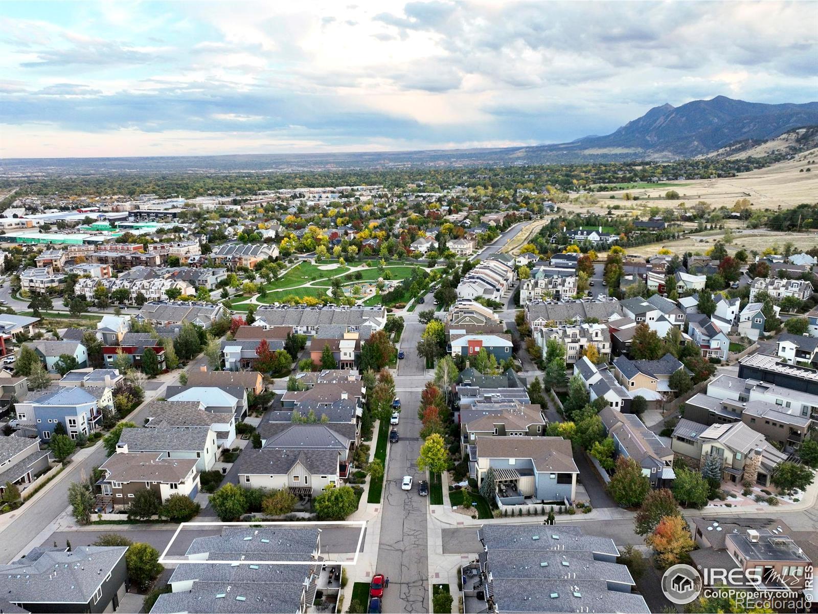 5318 5th Street Unit: F