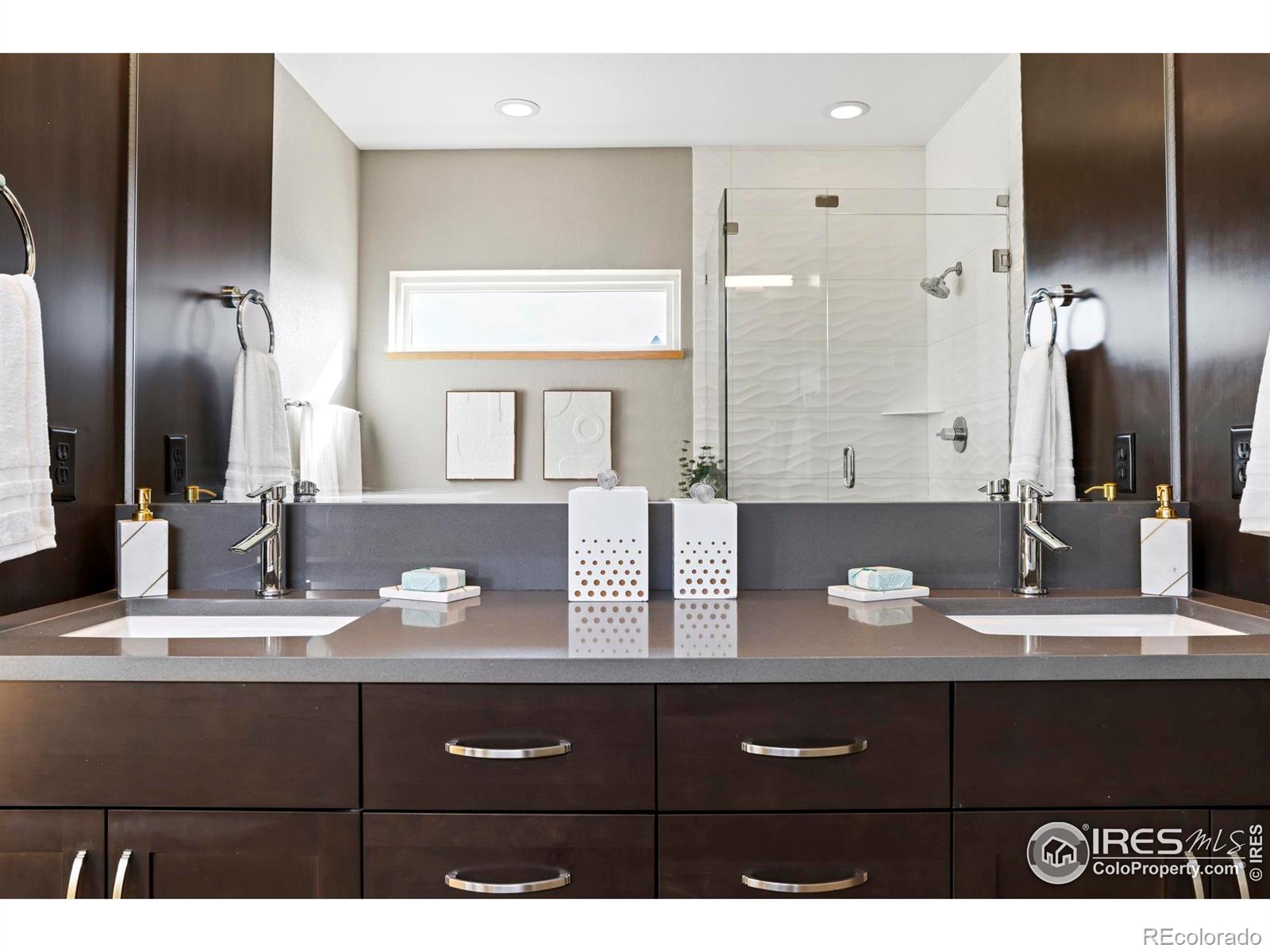 5318 5th Street Unit: F