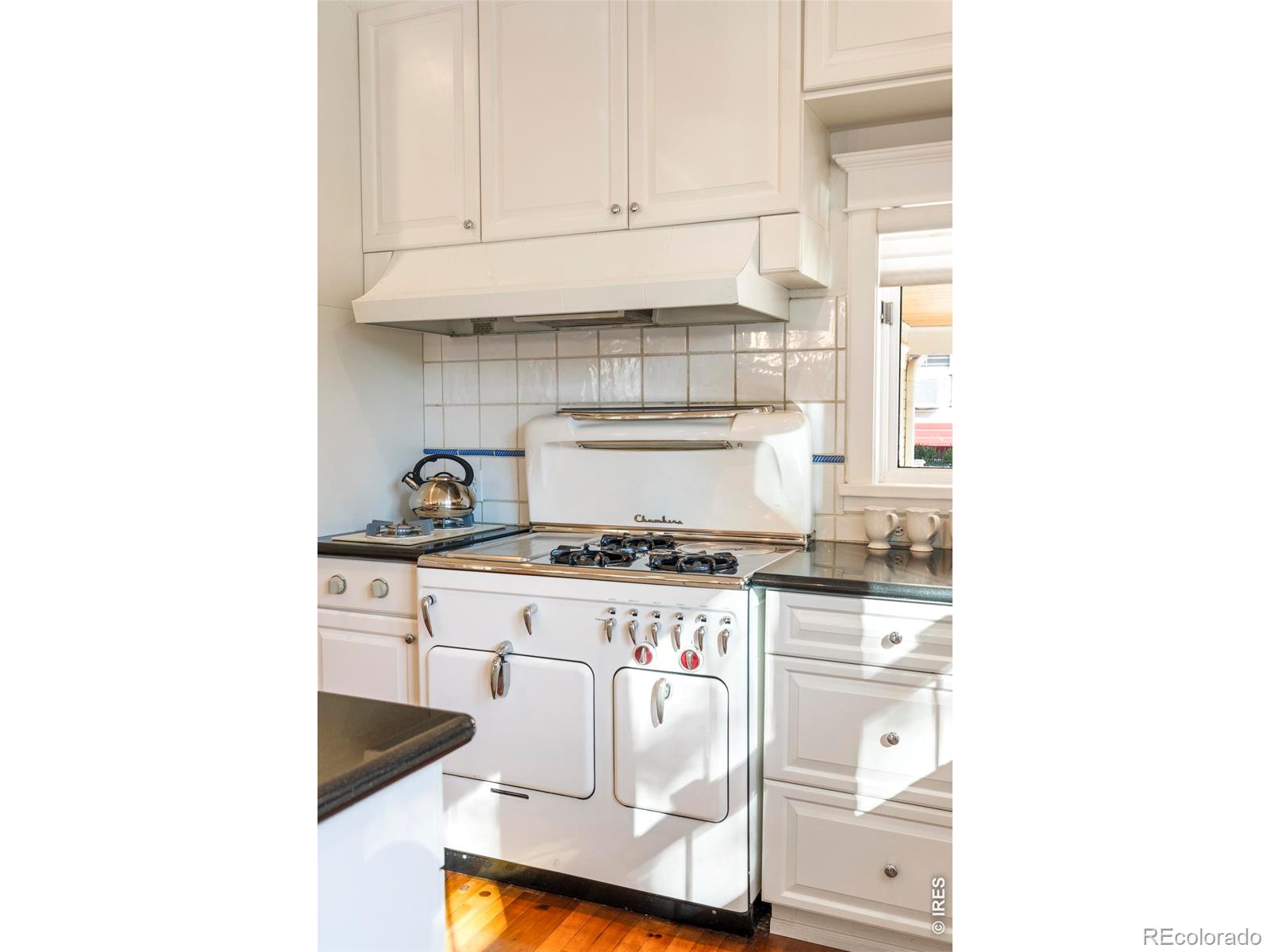 1345 Pine Street Unit: 1