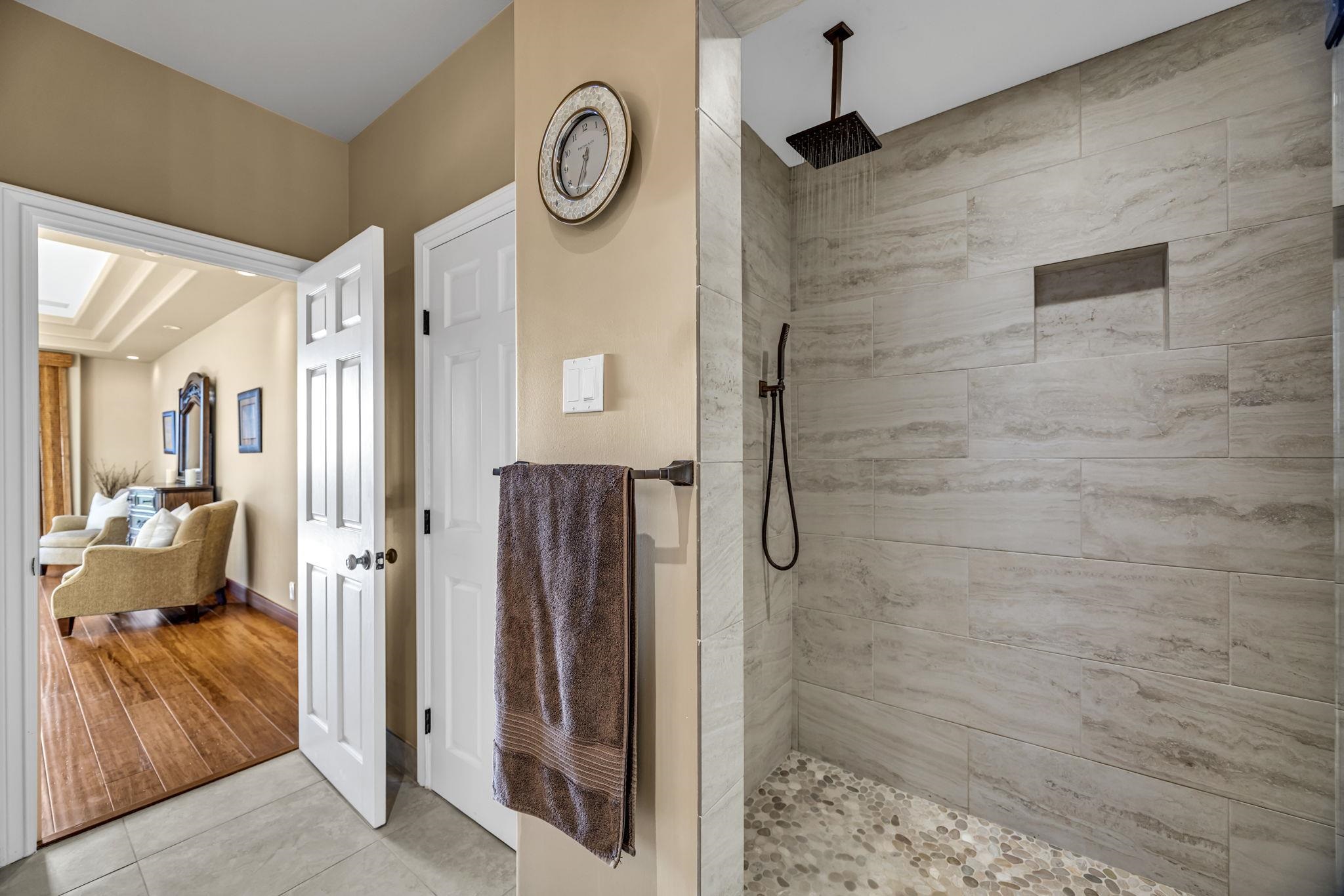 406 Monarch Pl