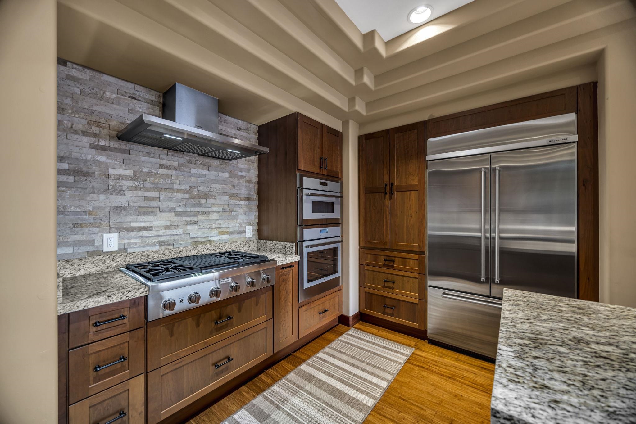 406 Monarch Pl
