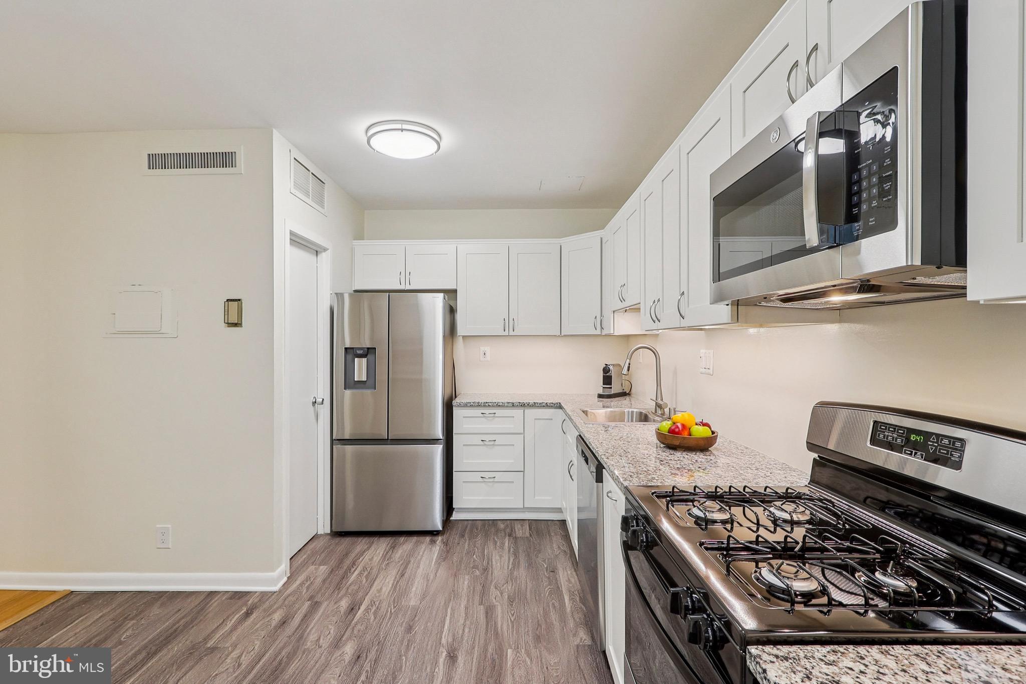 4100 Cathedral Ave NW #818