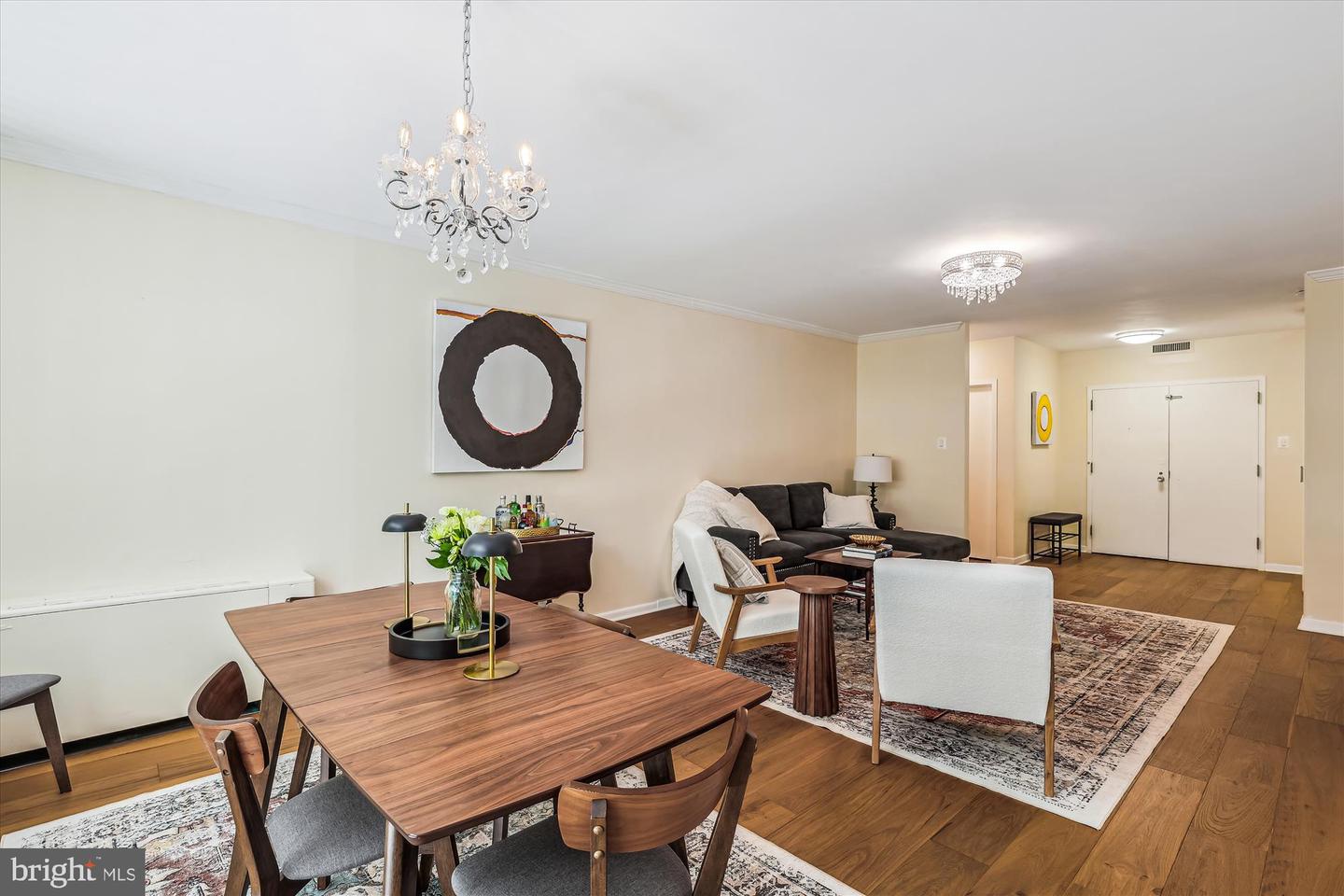 4100 Cathedral Ave NW #818