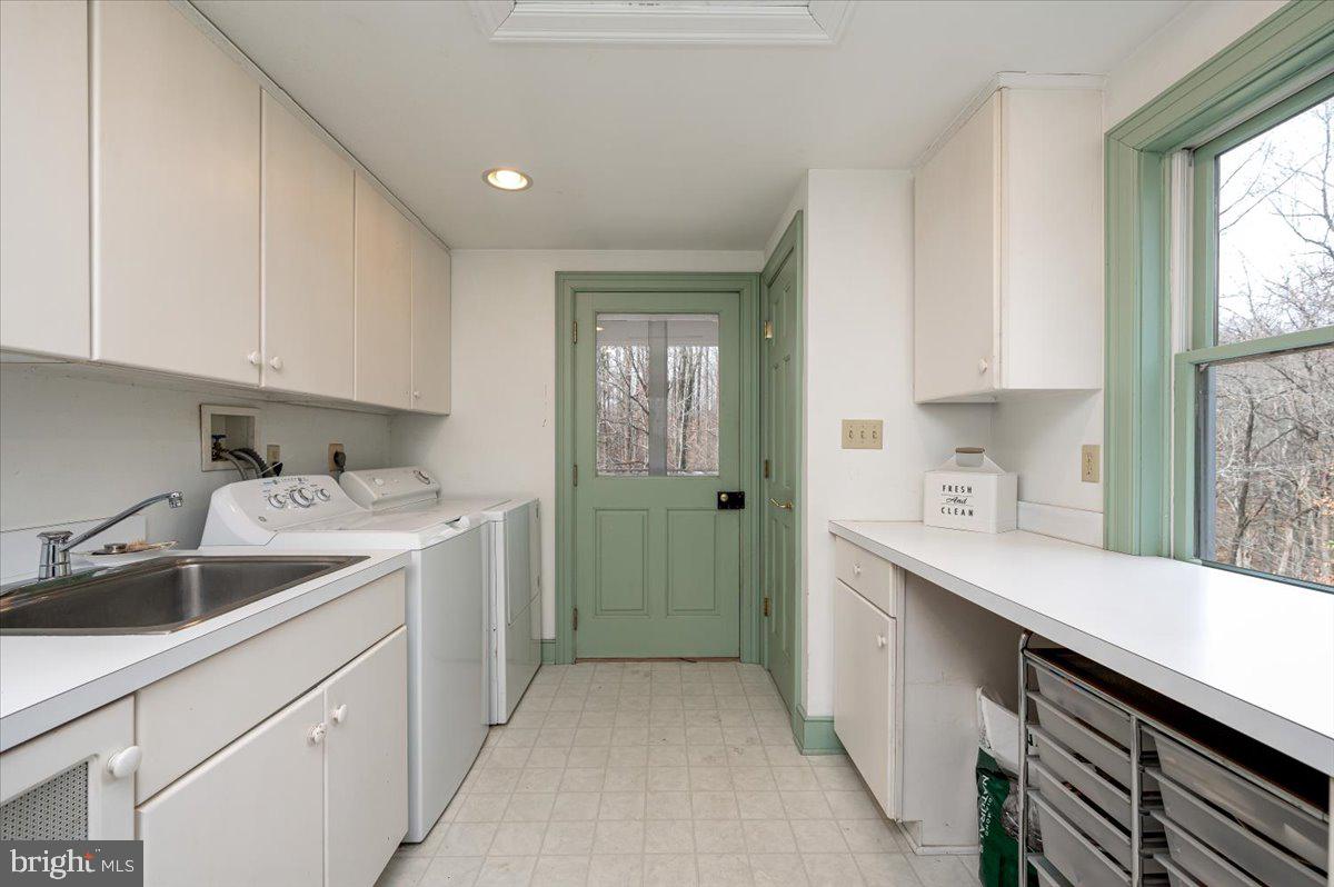 220 Leitch Road
