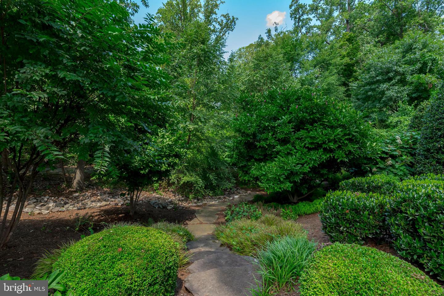 204 Wardour Dr