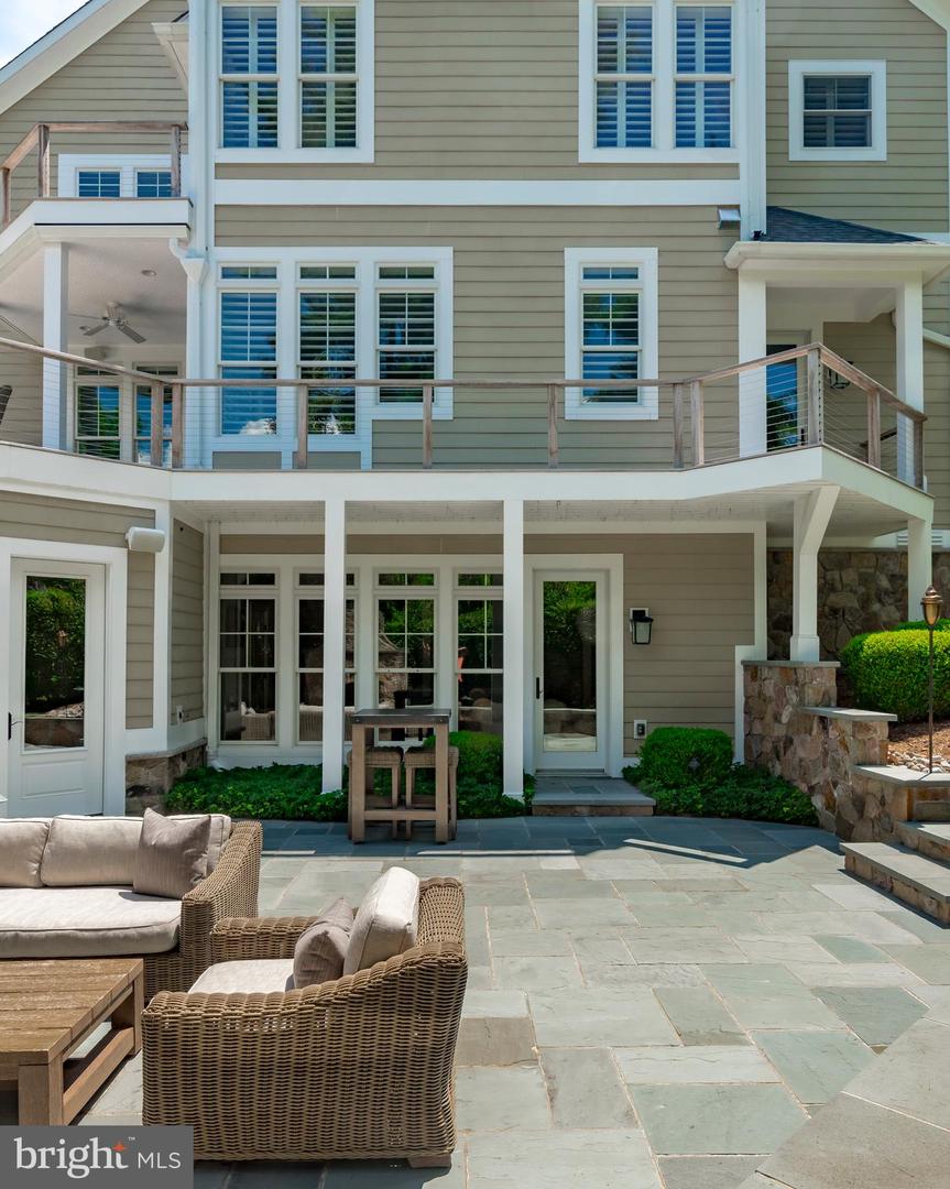 204 Wardour Dr