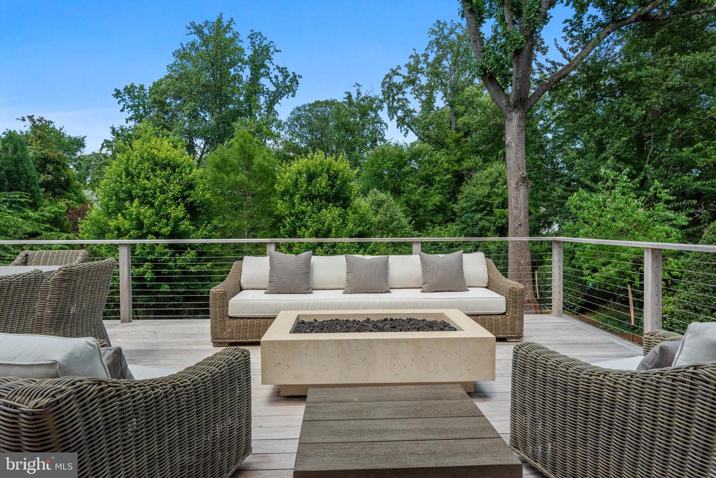 204 Wardour Dr