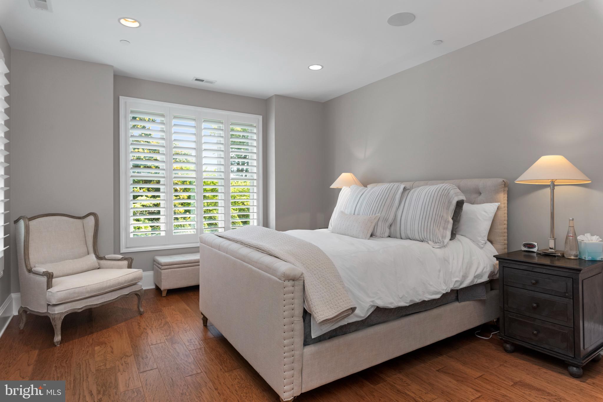 204 Wardour Dr