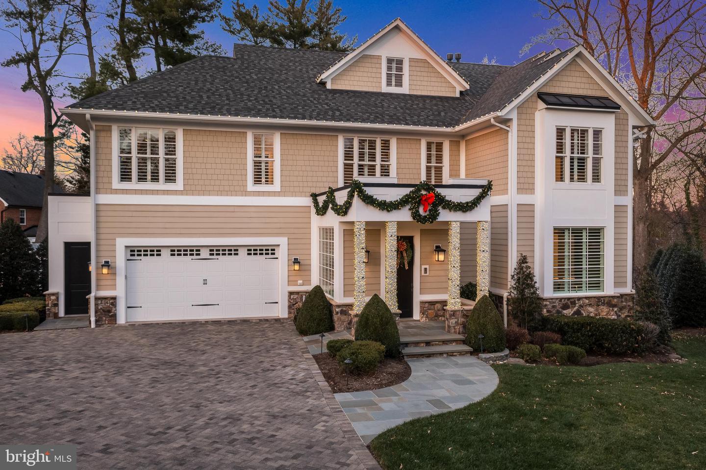 204 Wardour Dr