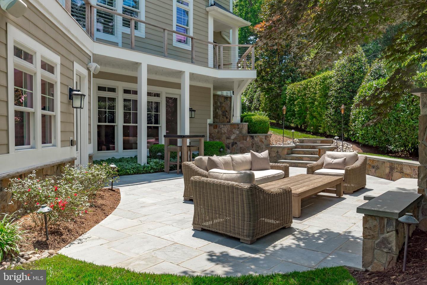 204 Wardour Dr