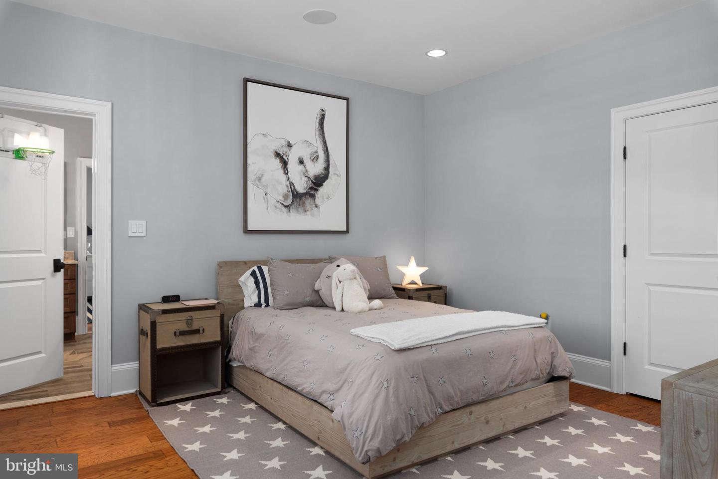204 Wardour Dr