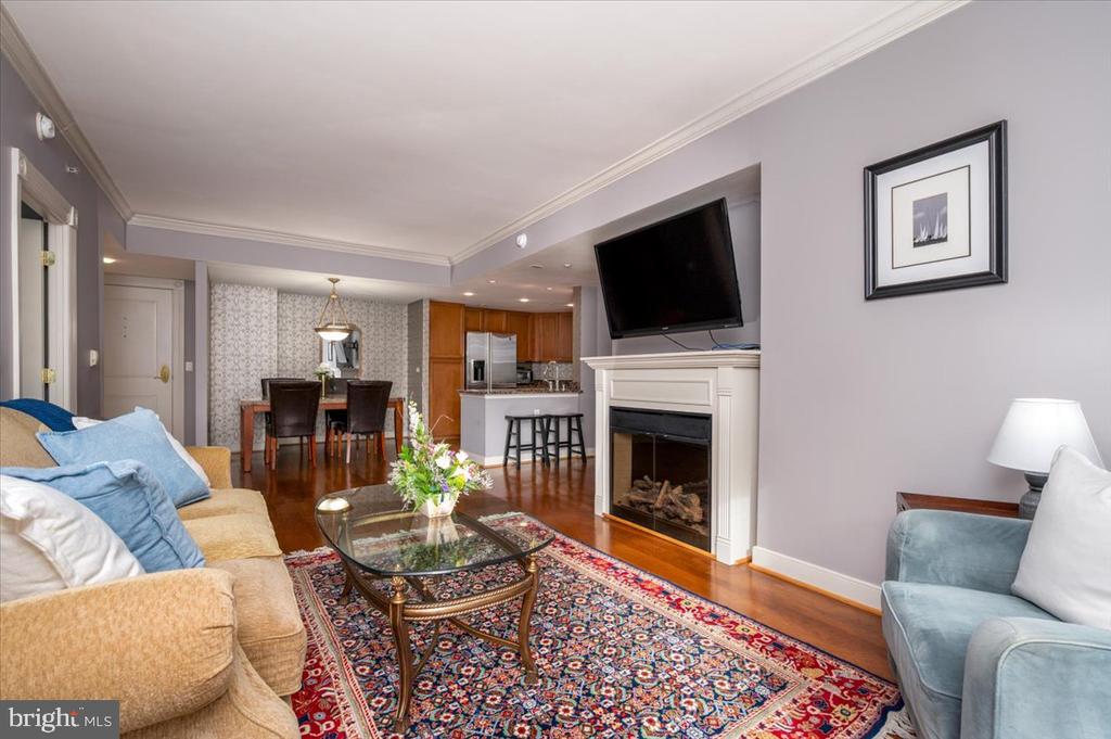 5 PARK PLACE 102