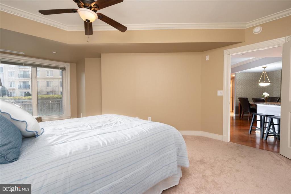5 PARK PLACE 102