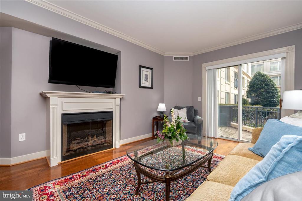 5 PARK PLACE 102