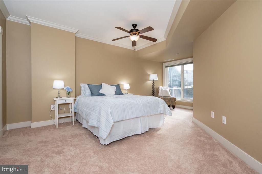 5 PARK PLACE 102