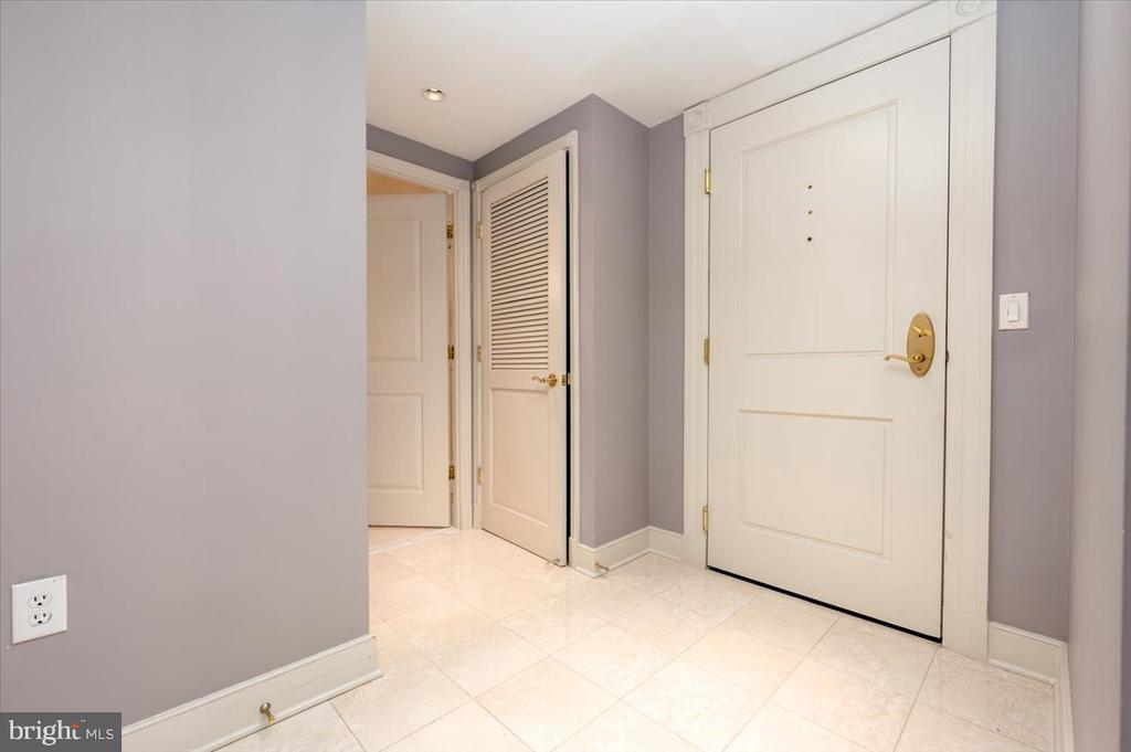 5 PARK PLACE 102