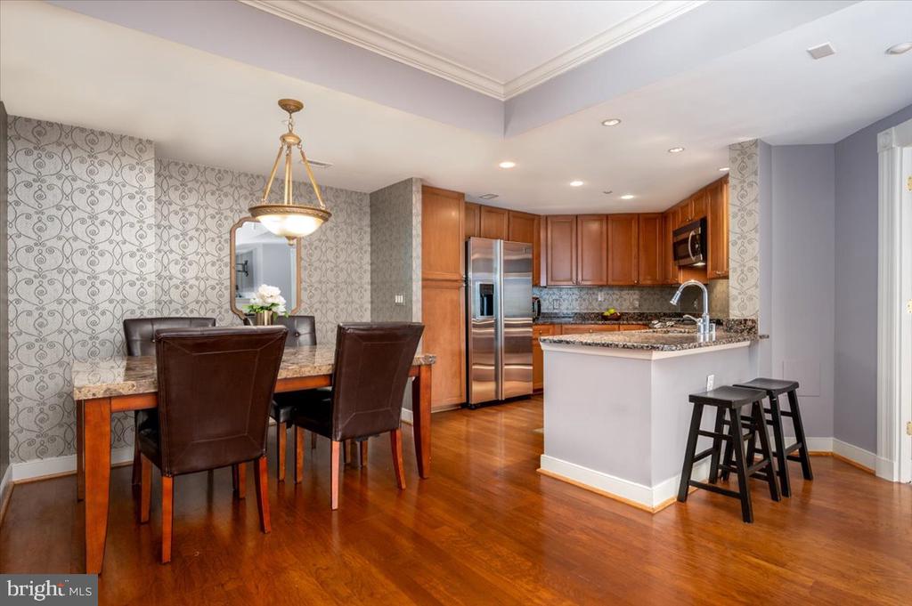 5 PARK PLACE 102