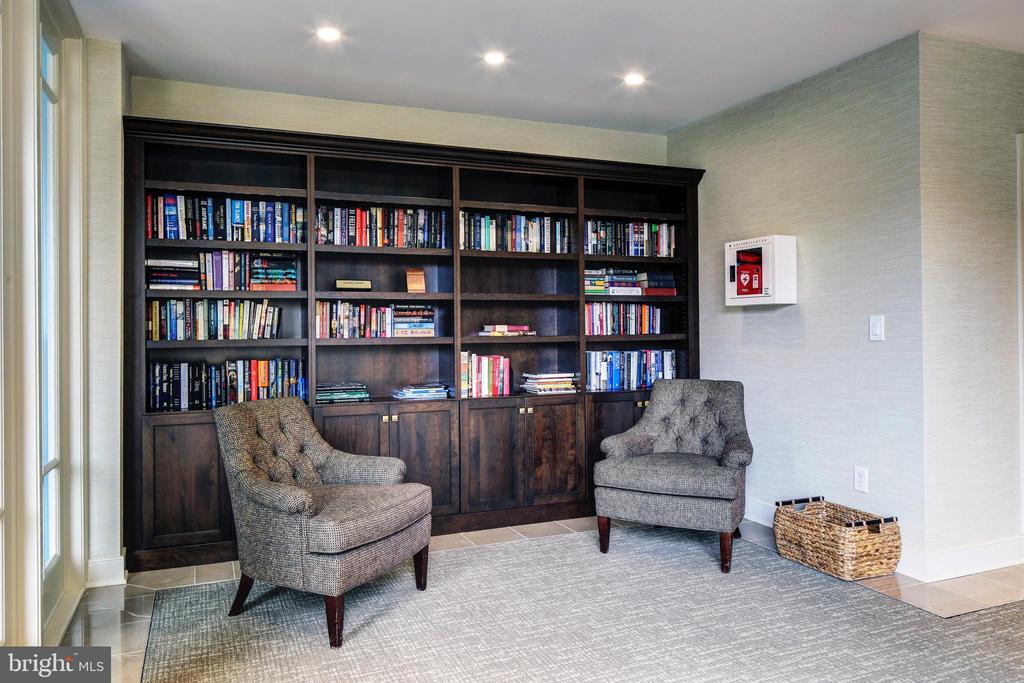 5 PARK PLACE 102
