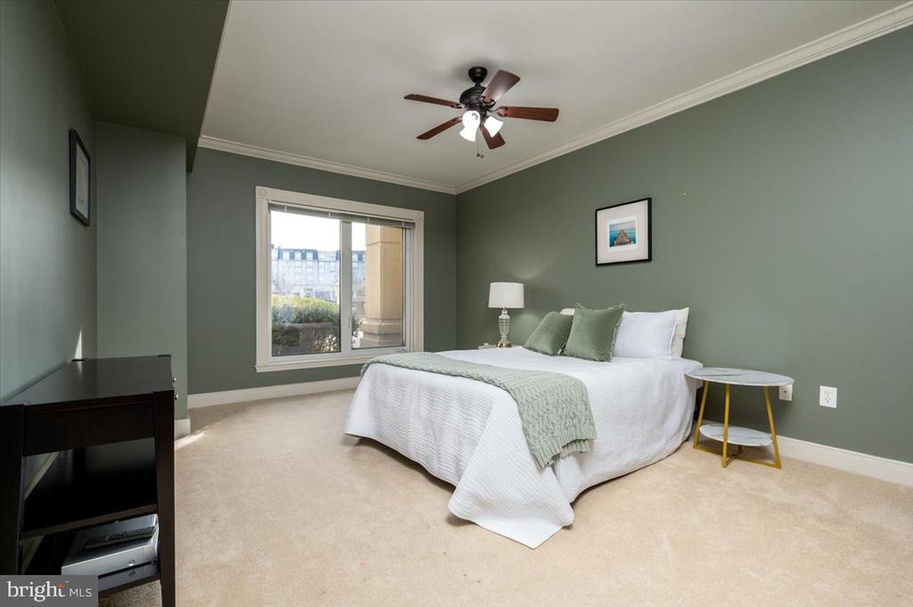5 PARK PLACE 102