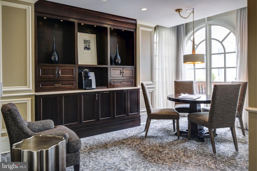 5 PARK PLACE 102