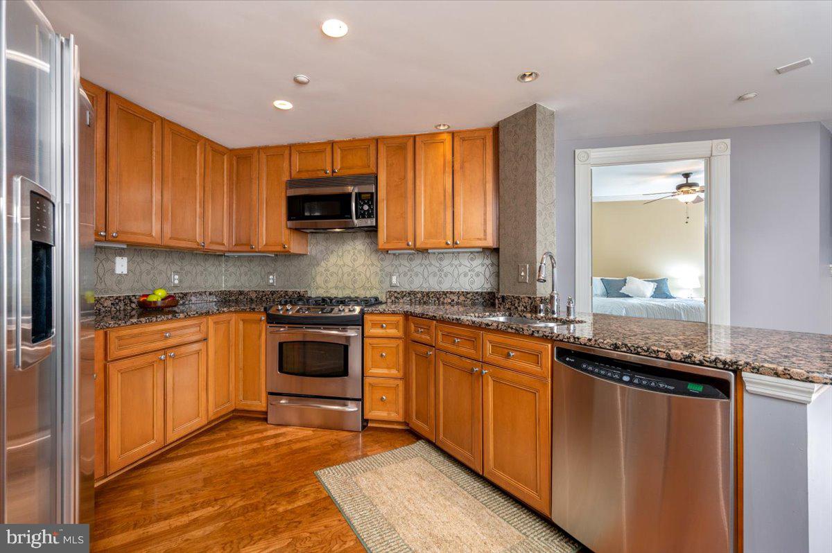 5 PARK PLACE 102