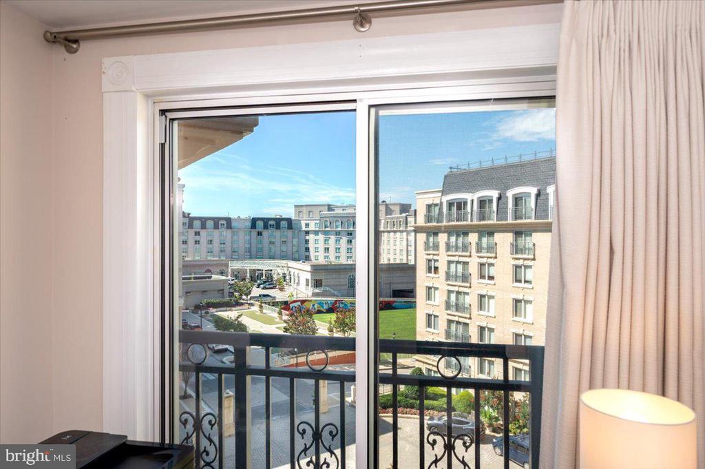 5 PARK PLACE Unit: 603
