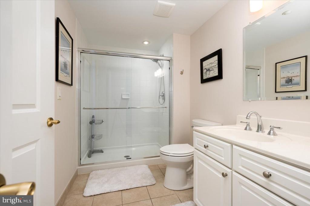 5 PARK PLACE Unit: 603
