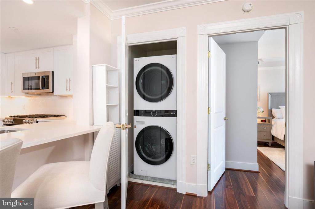 5 PARK PLACE Unit: 603