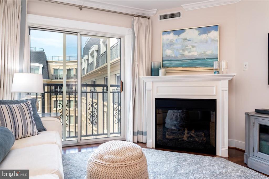 5 PARK PLACE Unit: 603