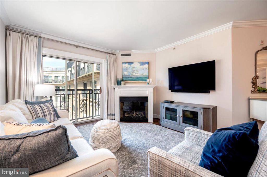 5 PARK PLACE Unit: 603