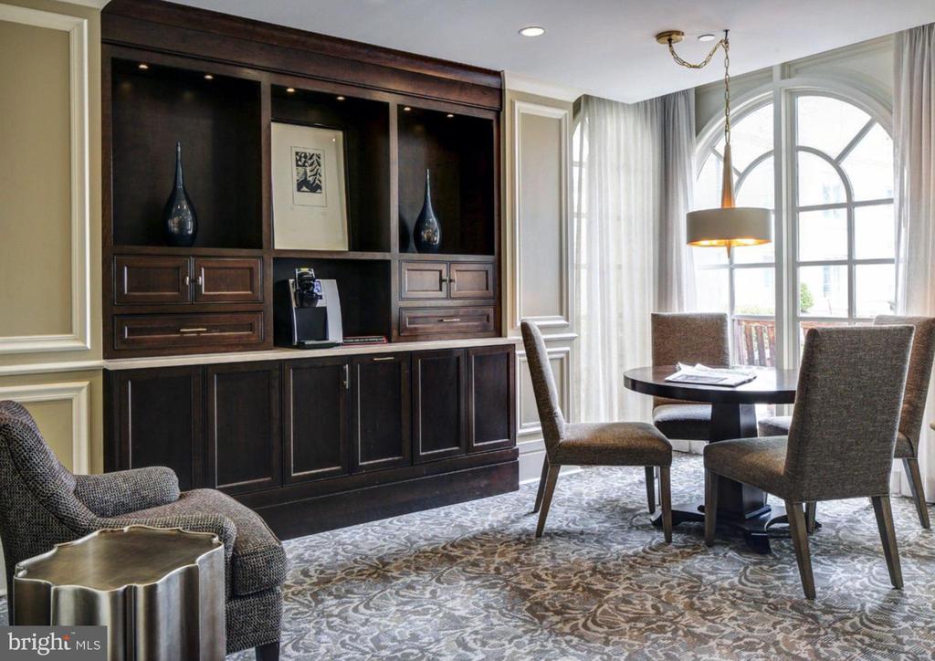 5 PARK PLACE Unit: 127