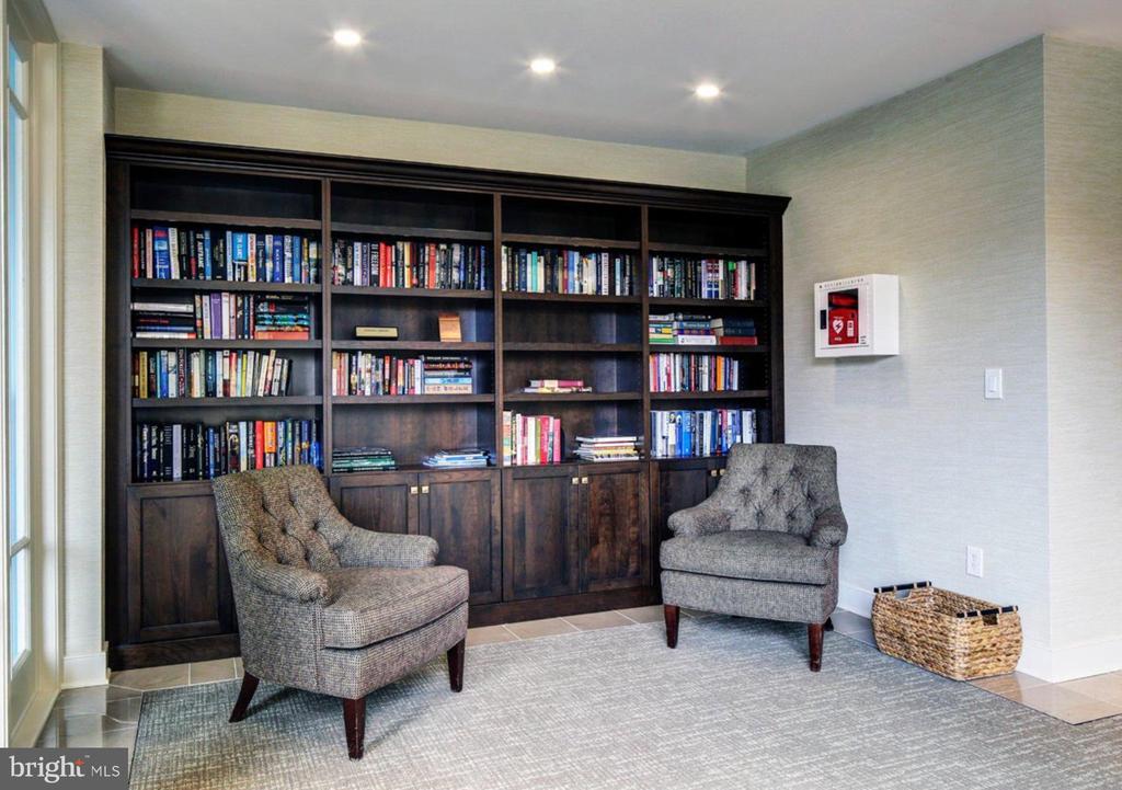 5 PARK PLACE Unit: 127