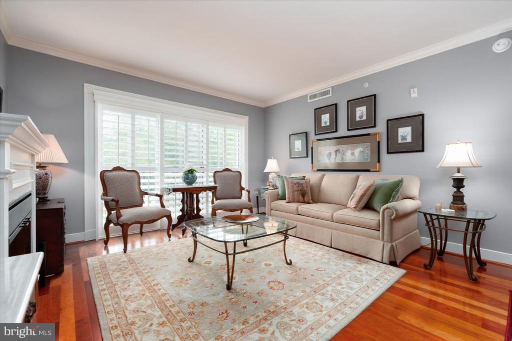 5 PARK PLACE Unit: 127