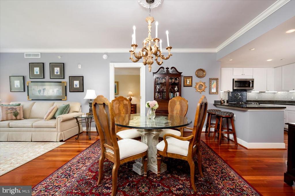 5 PARK PLACE Unit: 127