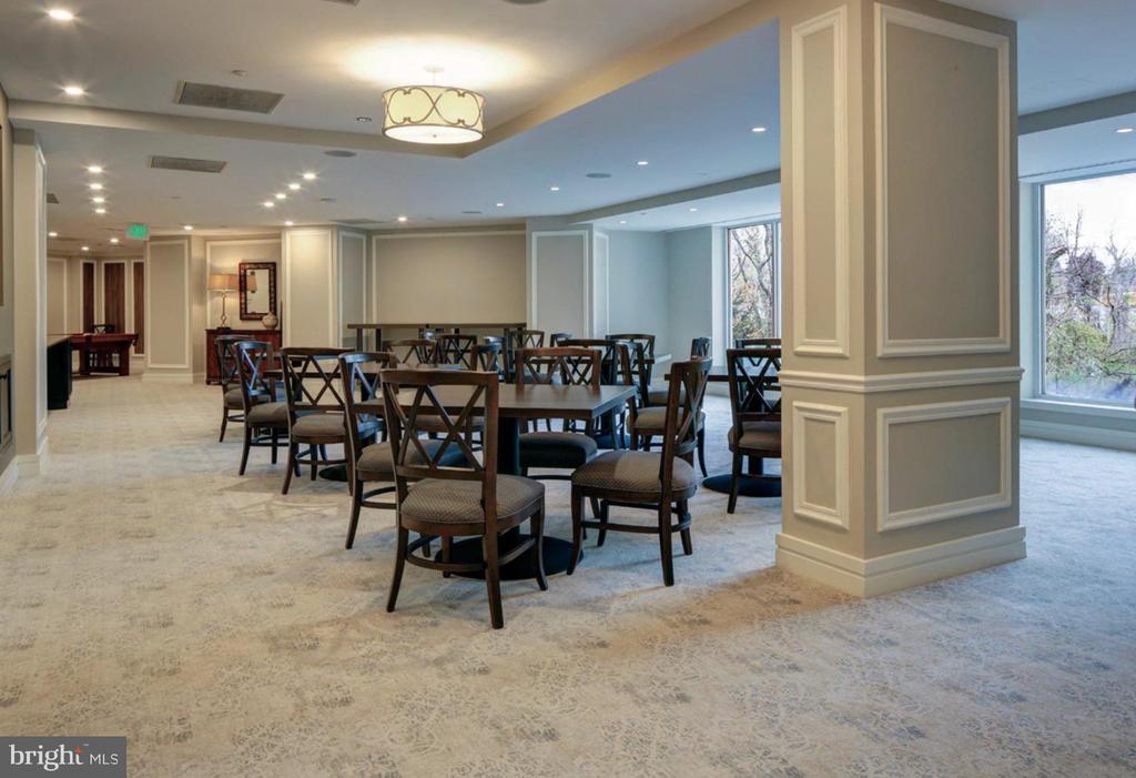 5 PARK PLACE Unit: 127
