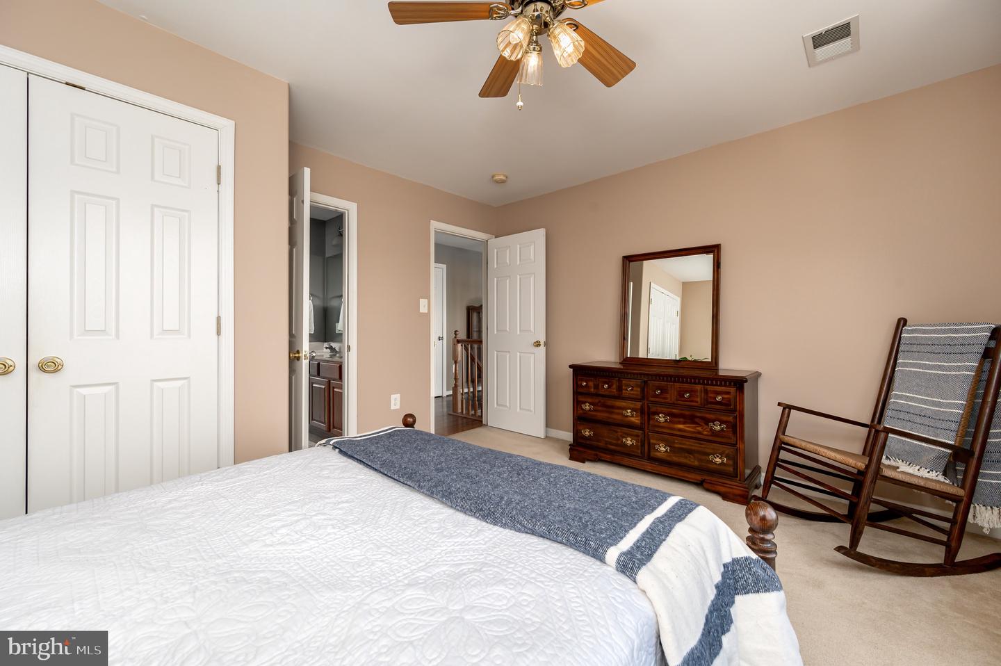 4145 SPARKLEBERRY COURT