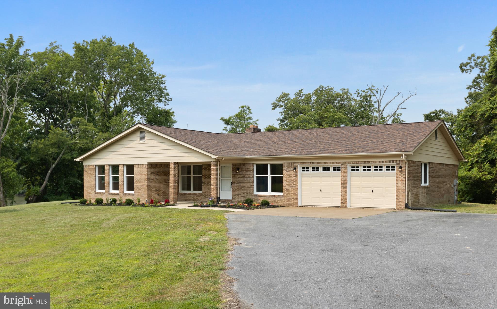 5551 Wells Cove DRIVE