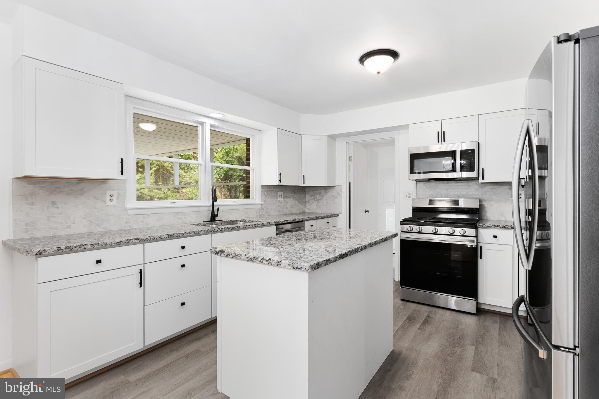 5551 Wells Cove DRIVE