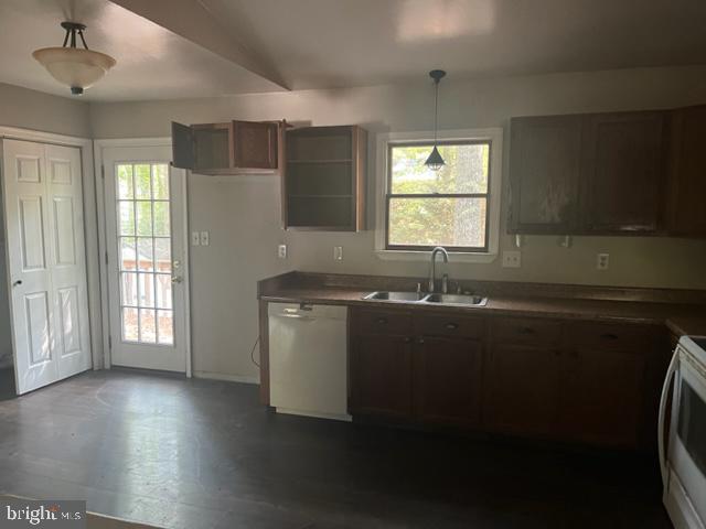 11528 Wolf Howl LANE