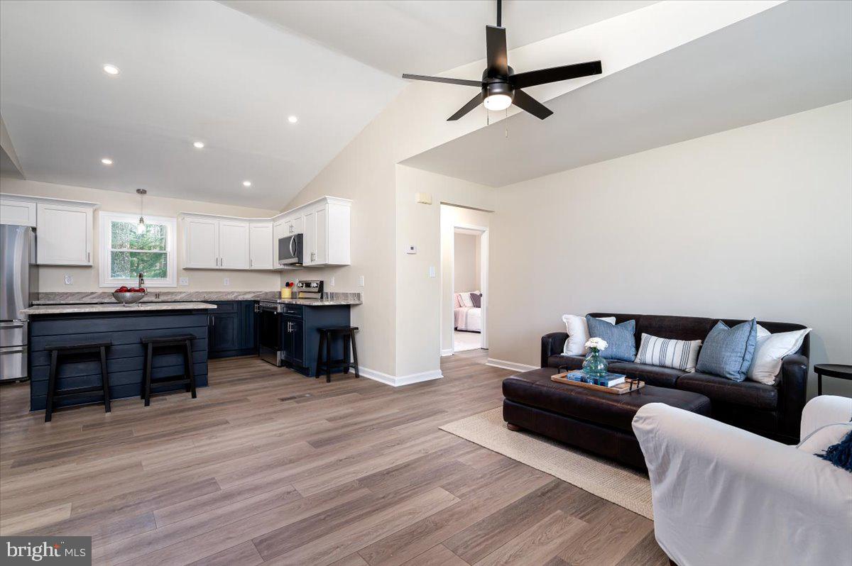 11528 Wolf Howl Ln