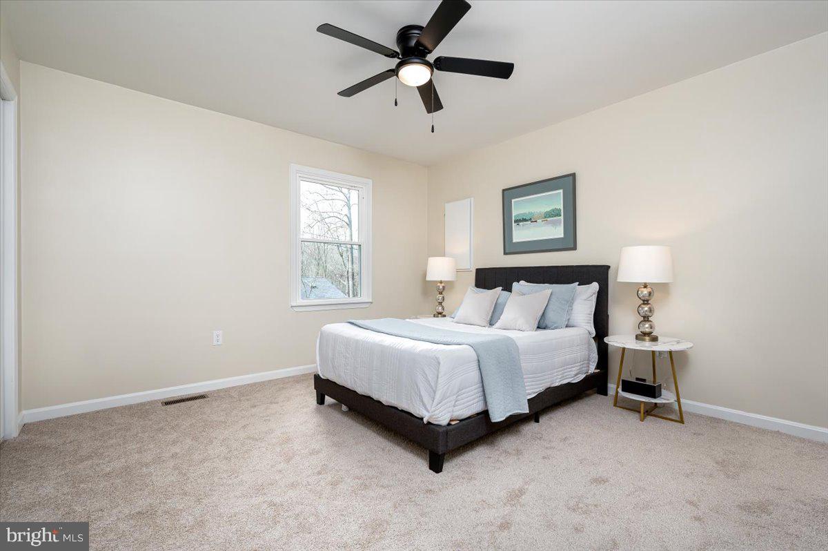 11528 Wolf Howl Ln