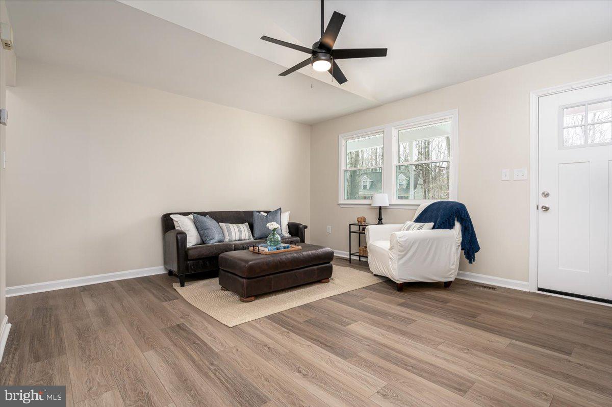 11528 Wolf Howl Ln