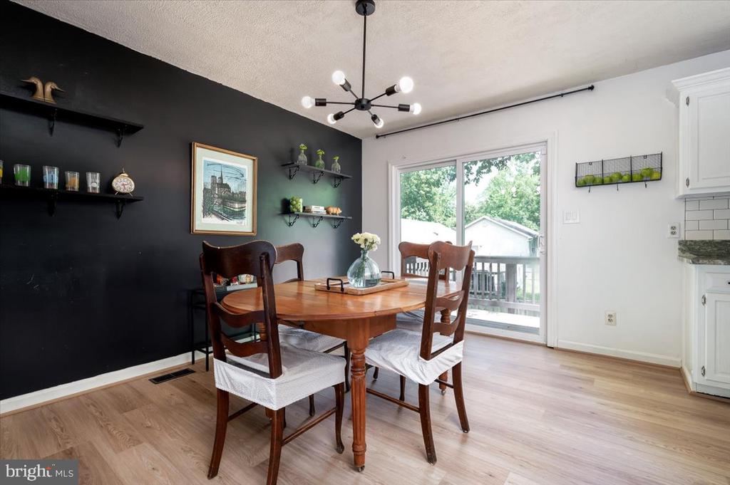 15500 Running Fox Cir