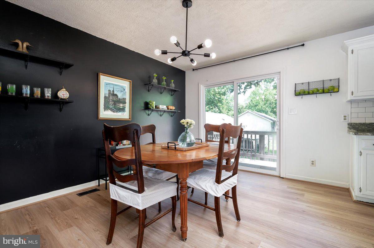 15500 Running Fox Cir